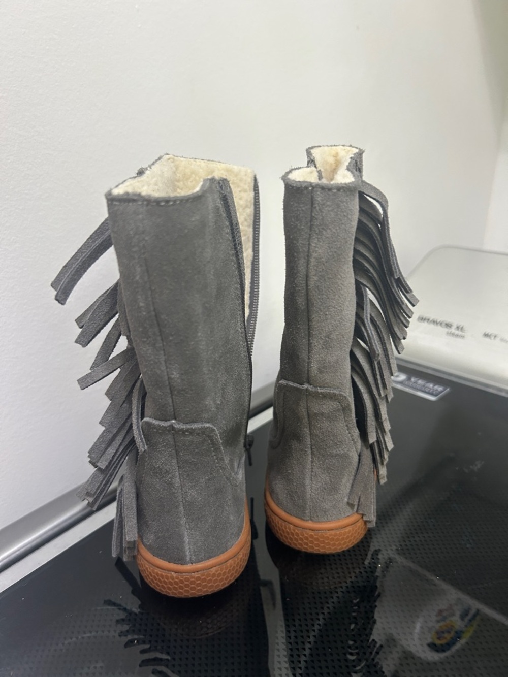 Toddler girl sz 9 fringe suede boots Sherpa lined like new warm winter fall nwot - Picture 4 of 5